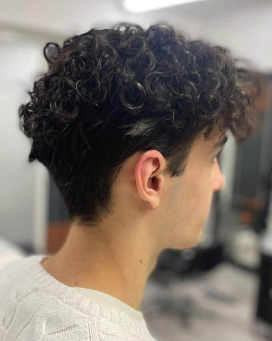 Moderný účes a profesionálny styling