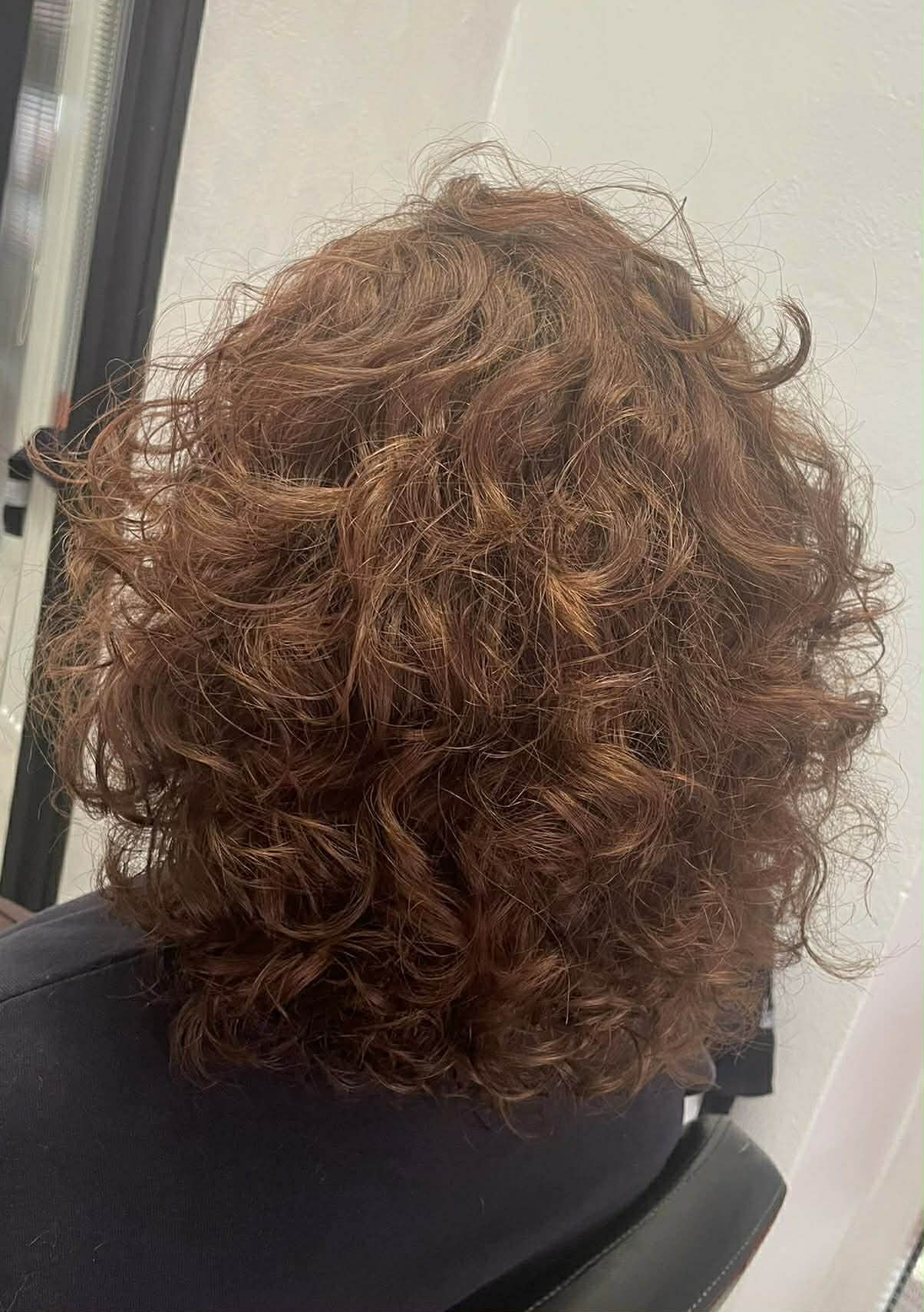 Moderný ženský účes